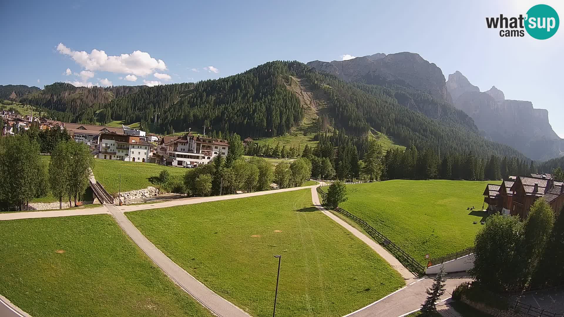 Webcam Corvara in Badia: Spectacular Views of the Sella Group