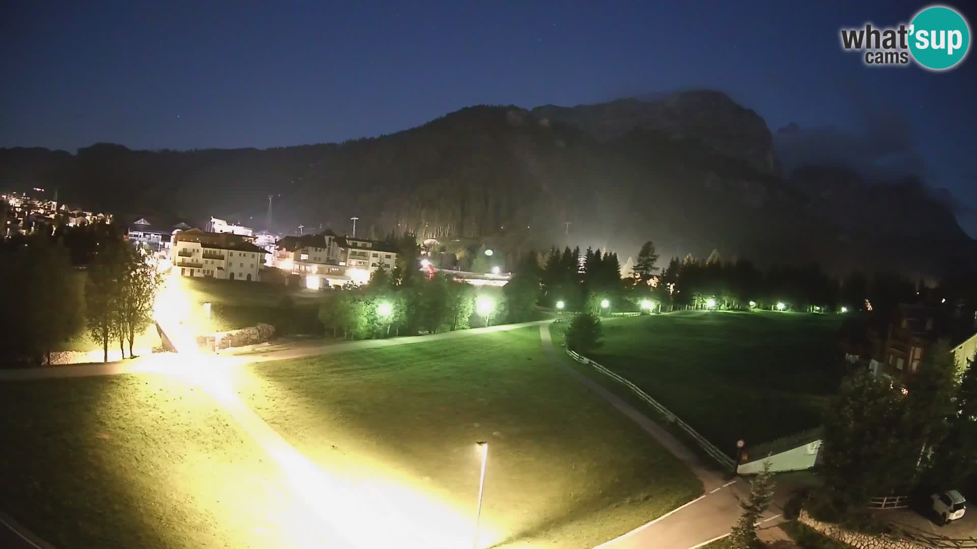 Live cam Corvara | Vues spectaculaires sur le groupe Sella