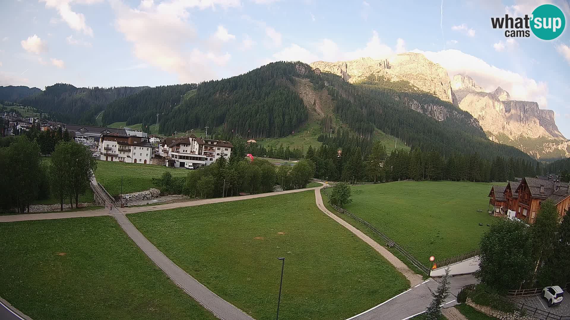 Webcam Corvara in Badia: Spectacular Views of the Sella Group