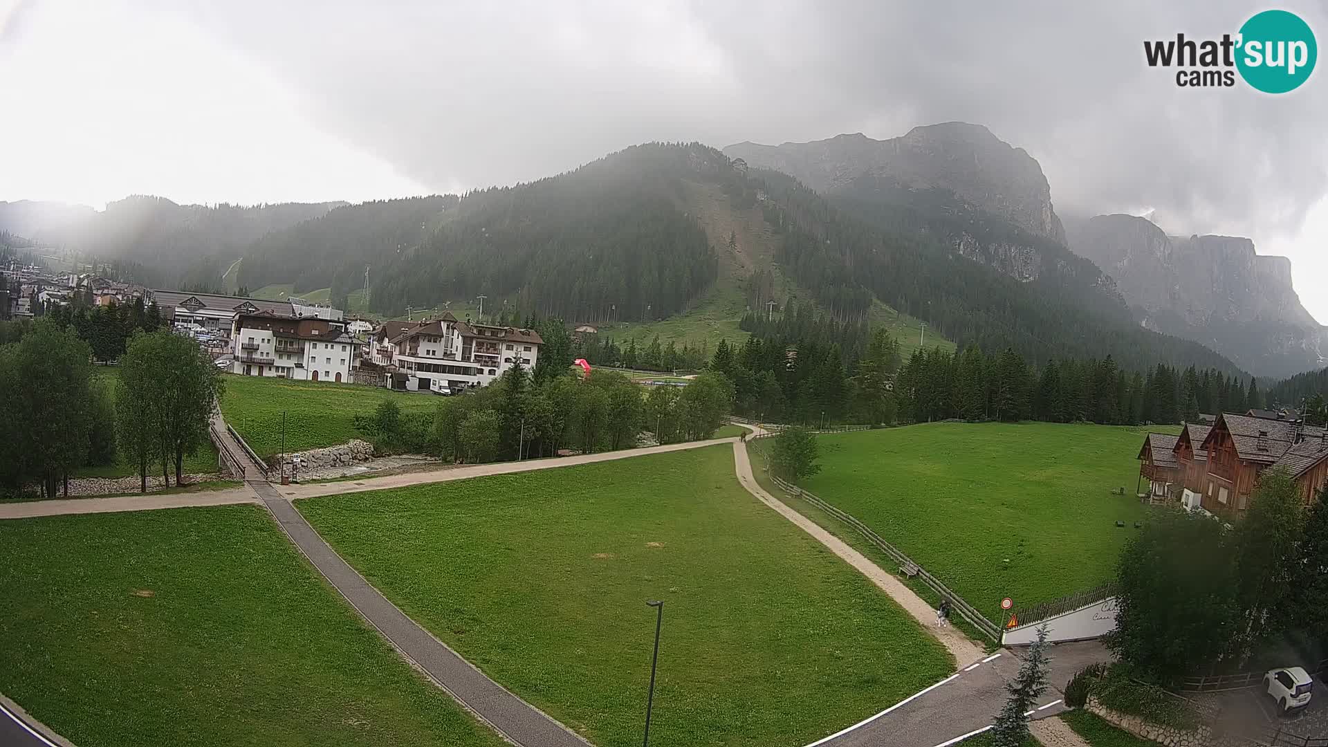 Live cam Corvara | Vues spectaculaires sur le groupe Sella