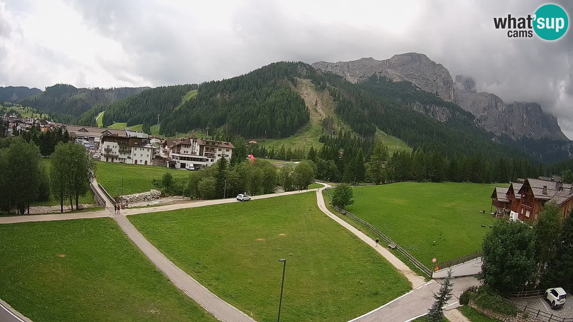 Live cam Corvara | Vues spectaculaires sur le groupe Sella