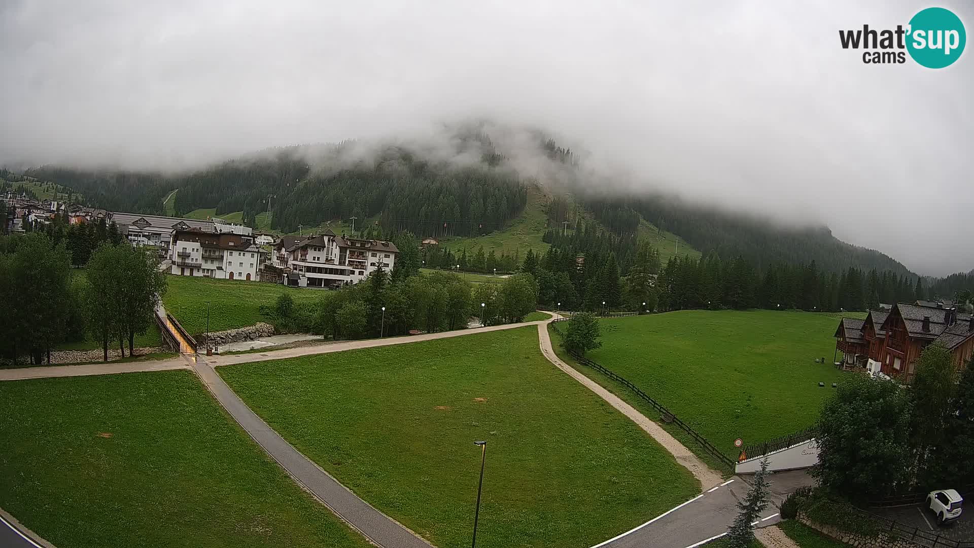 Kamera Corvara: Izjemen pogled na vrhove gorovja Sella v Dolomitih