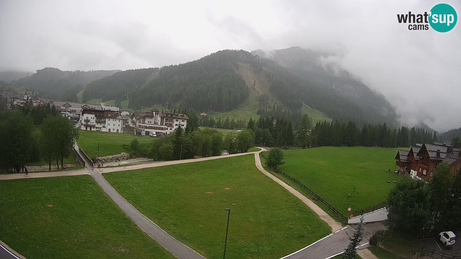 Live cam Corvara | Vues spectaculaires sur le groupe Sella