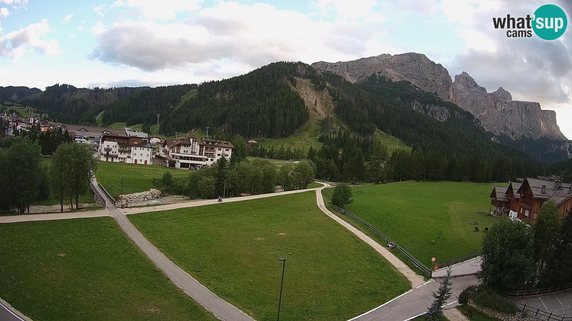 Corvara webcam | Spektakuläre Ausblicke auf die Sellagruppe