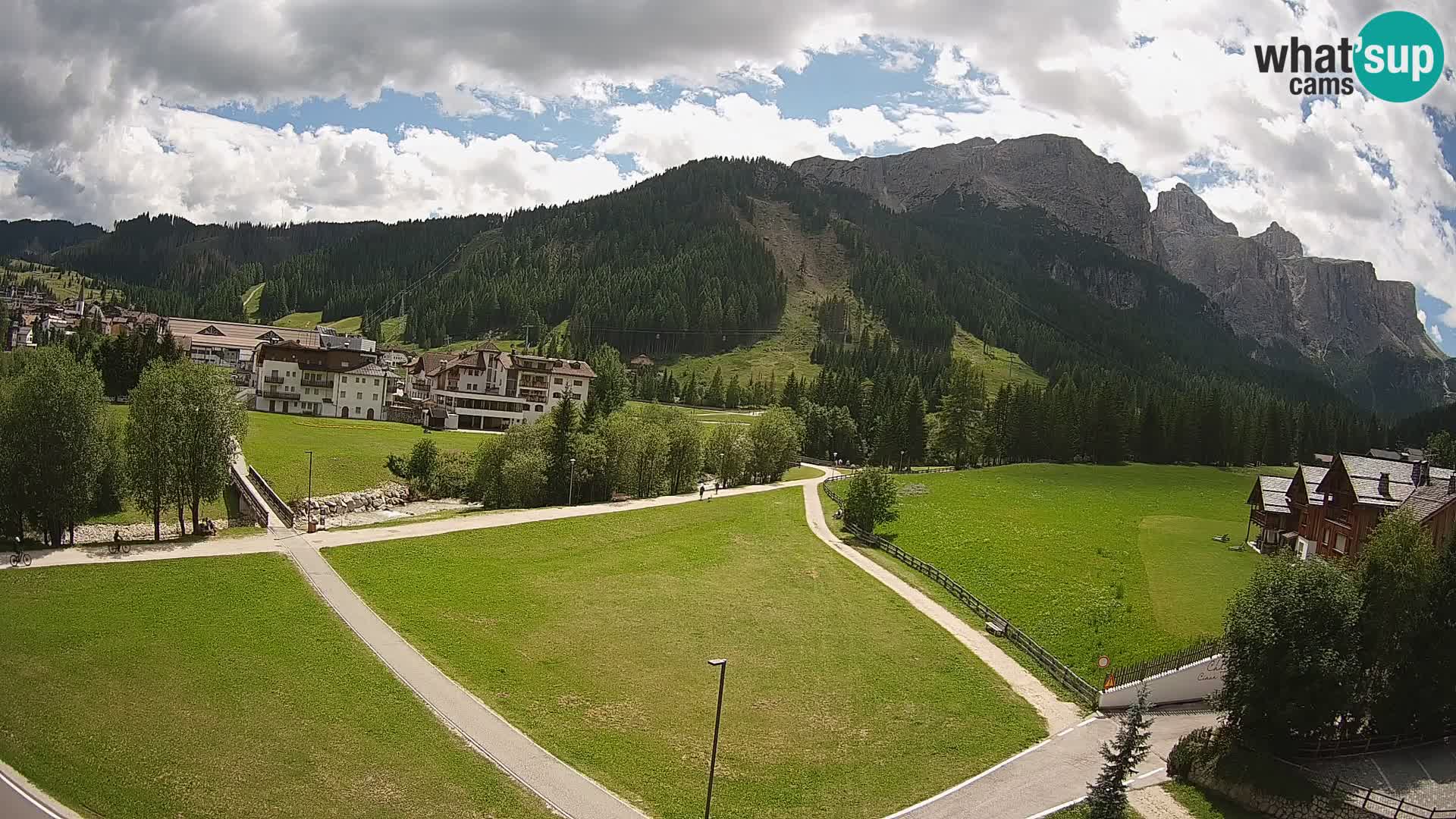 Corvara webcam | Spektakuläre Ausblicke auf die Sellagruppe