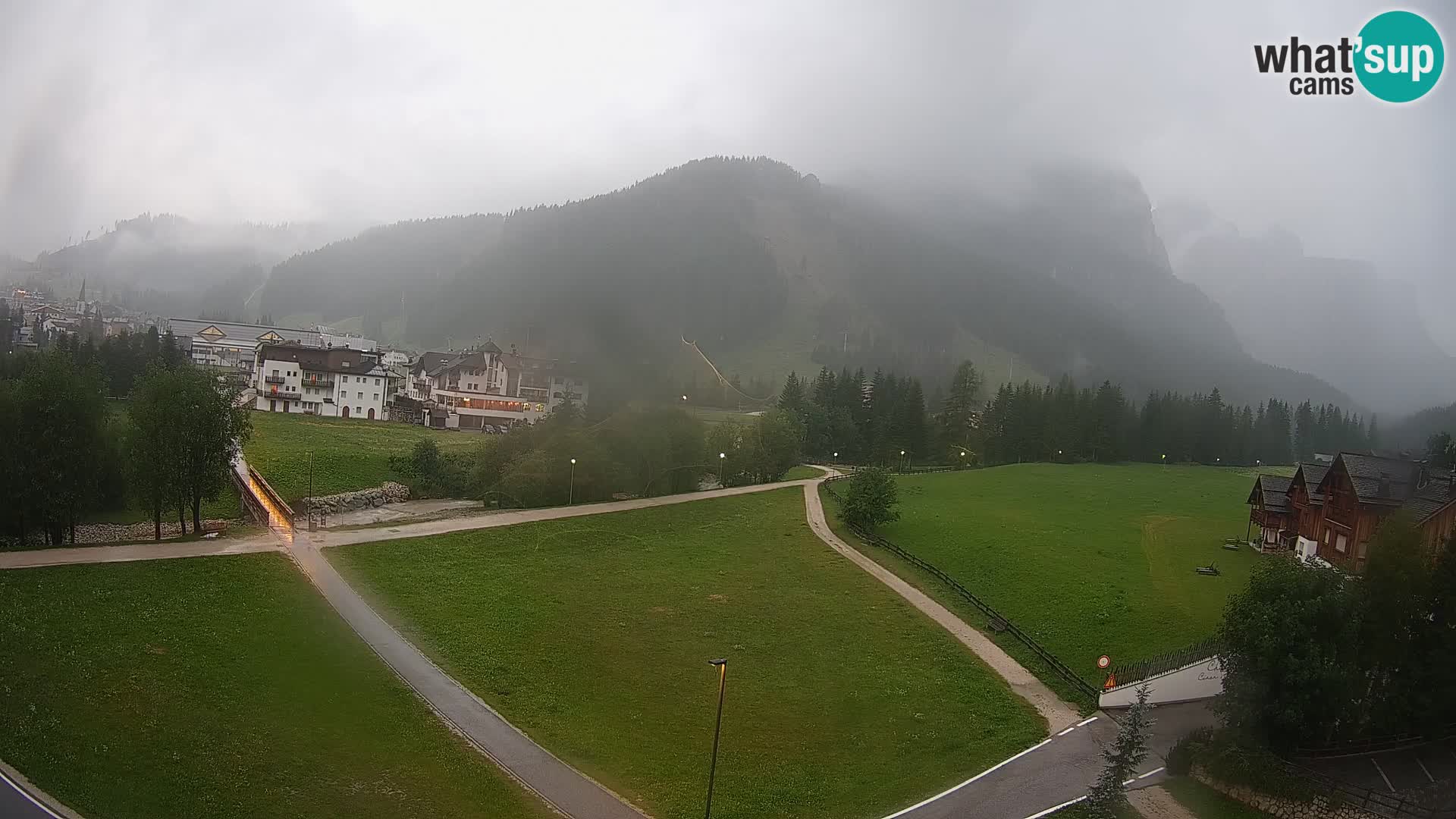 Corvara webcam | Spektakuläre Ausblicke auf die Sellagruppe