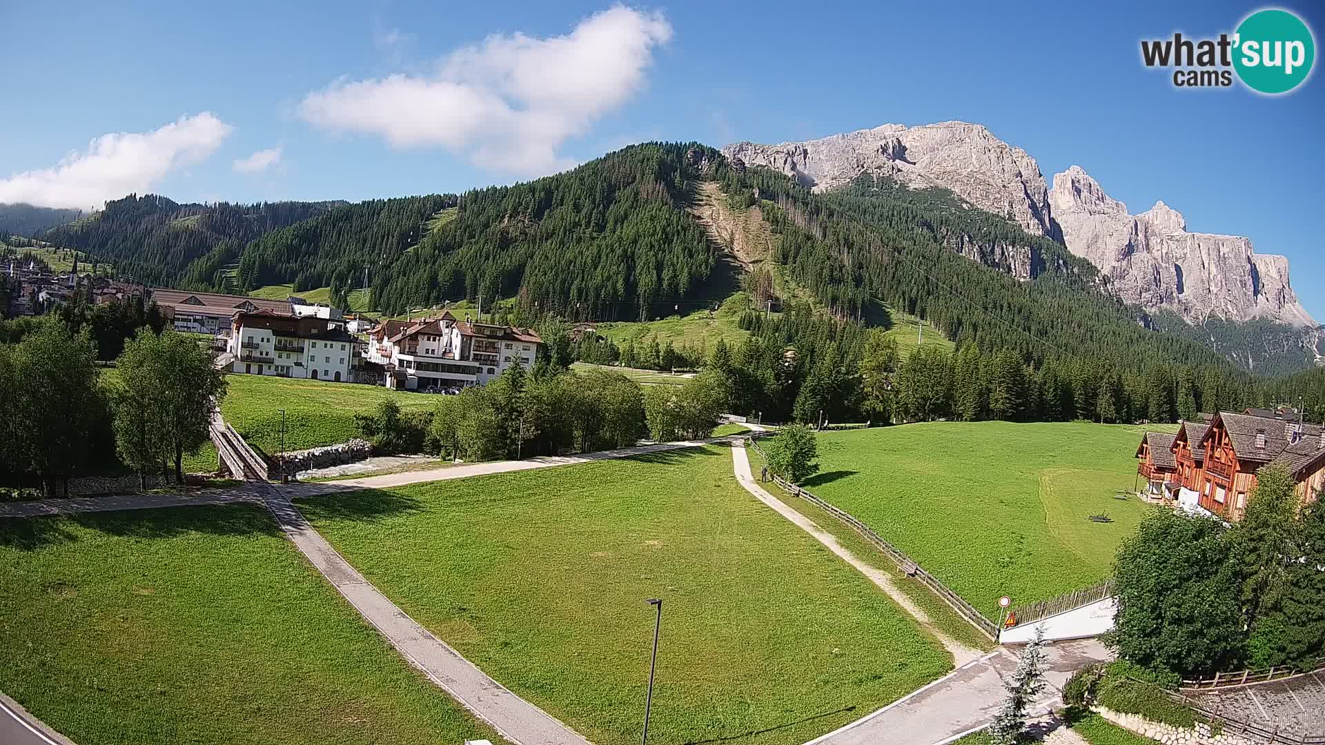 Live cam Corvara | Vues spectaculaires sur le groupe Sella