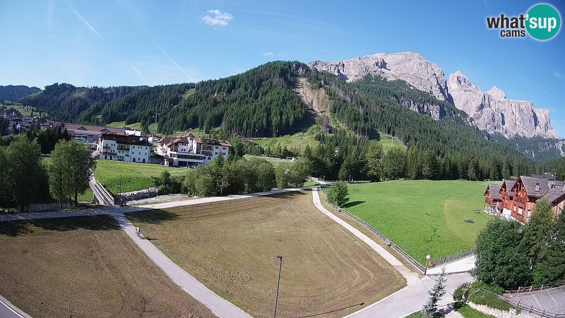 Live cam Corvara | Vues spectaculaires sur le groupe Sella