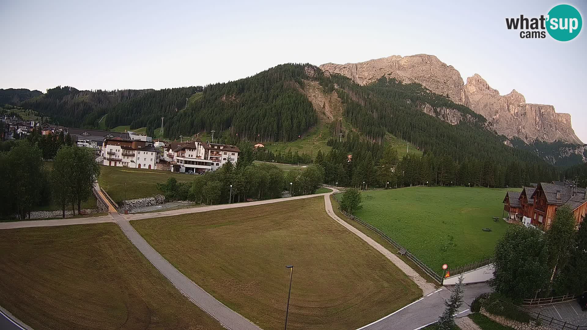 Webcam Corvara in Badia: Spectacular Views of the Sella Group