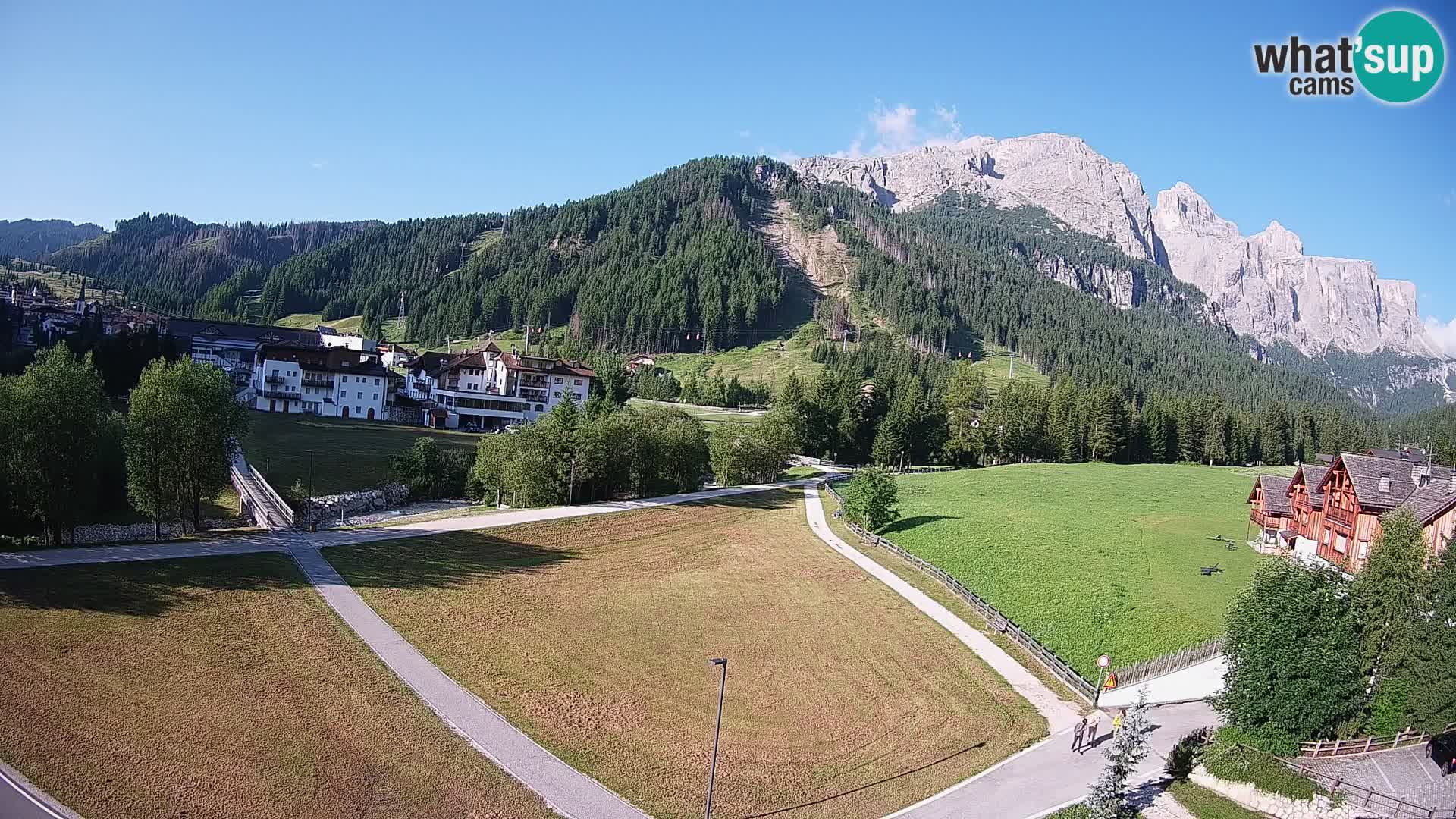 Live cam Corvara | Vues spectaculaires sur le groupe Sella