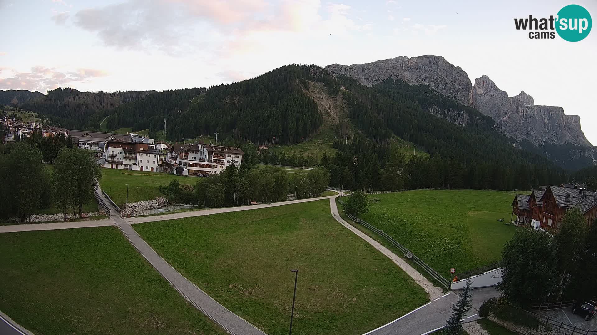 Corvara webcam | Spektakuläre Ausblicke auf die Sellagruppe