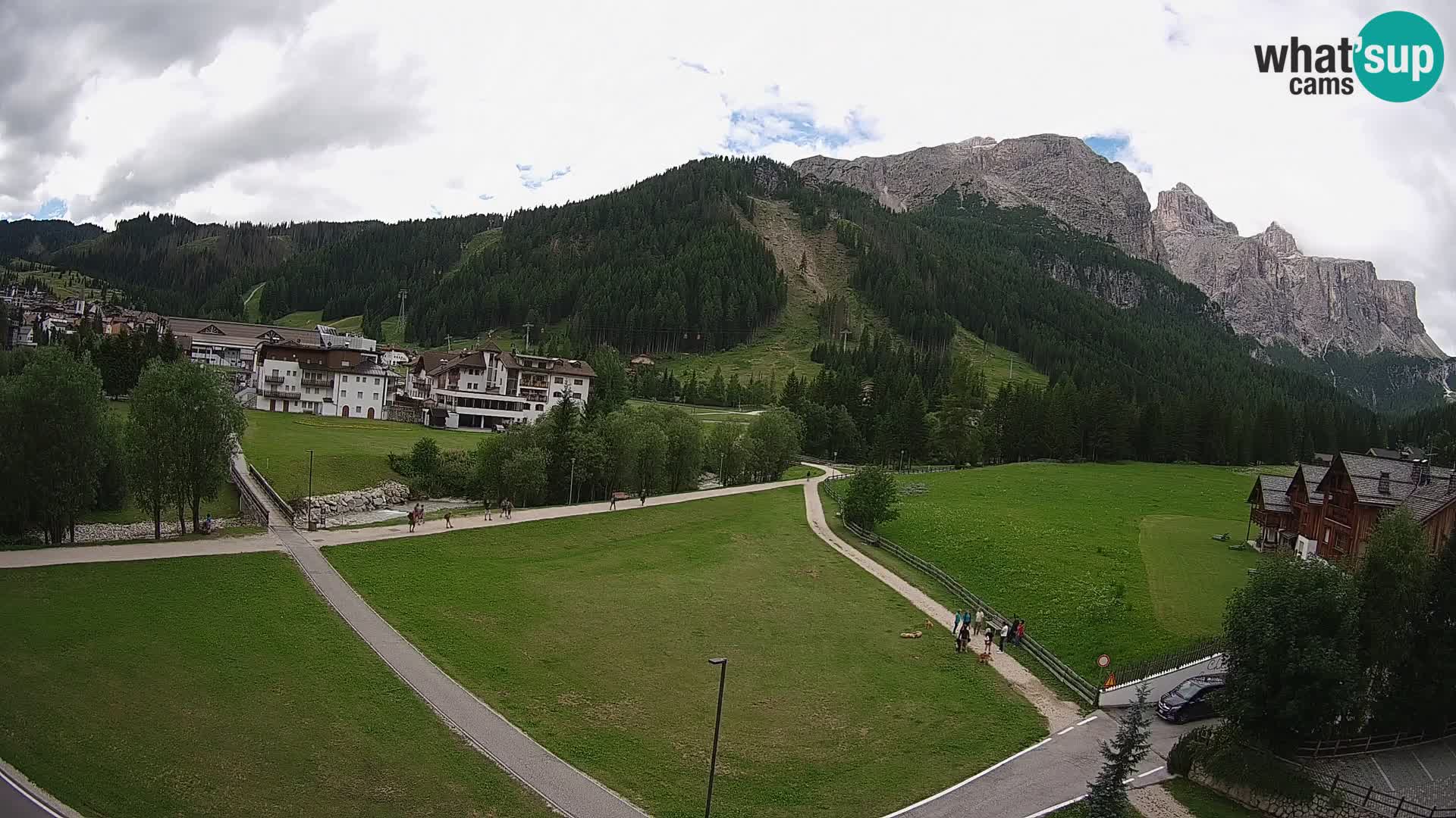 Live cam Corvara | Vues spectaculaires sur le groupe Sella