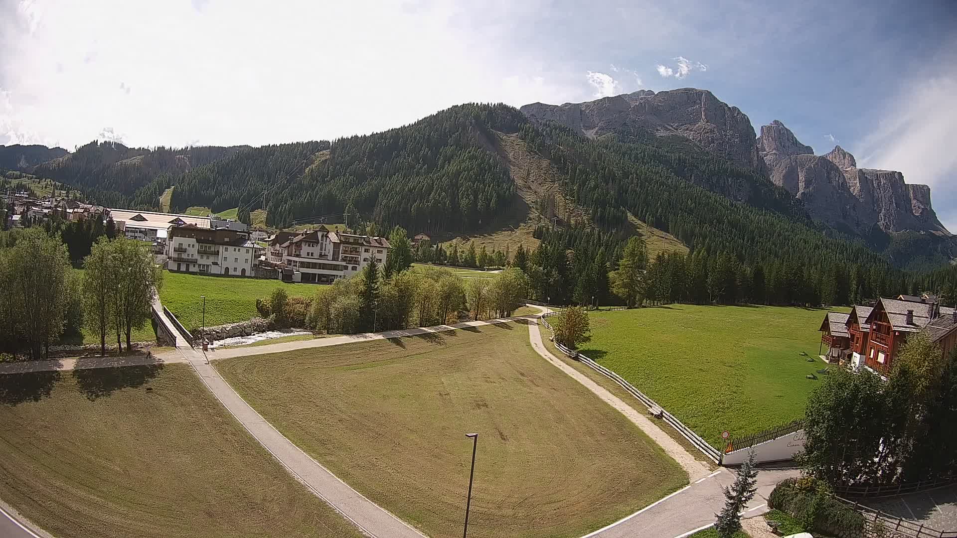 Corvara webcam | Spektakuläre Ausblicke auf die Sellagruppe