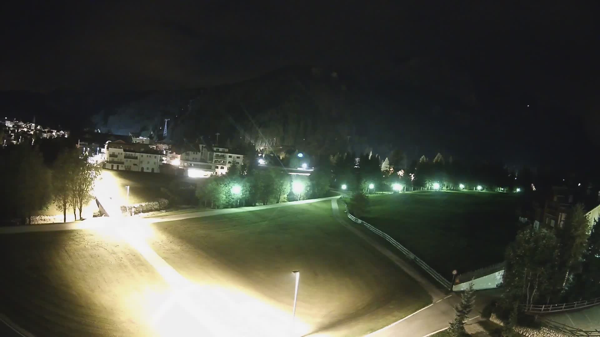 Kamera Corvara: Izjemen pogled na vrhove gorovja Sella v Dolomitih