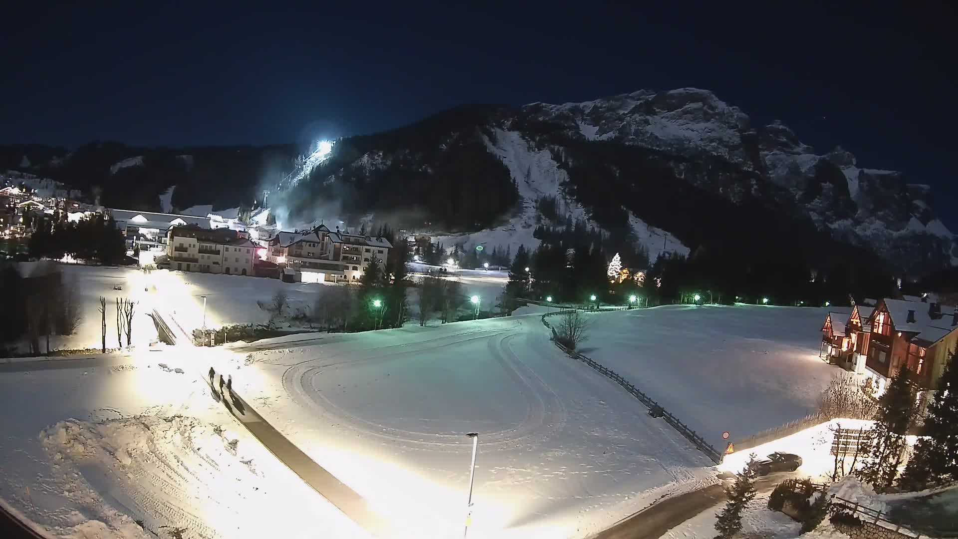 Kamera Corvara: Izjemen pogled na vrhove gorovja Sella v Dolomitih