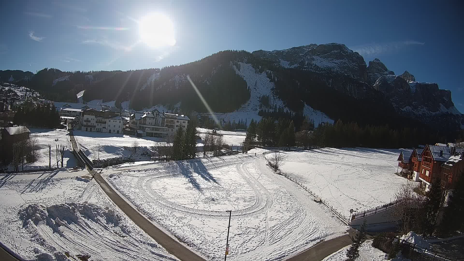 Webcam Corvara in Badia: Spectacular Views of the Sella Group