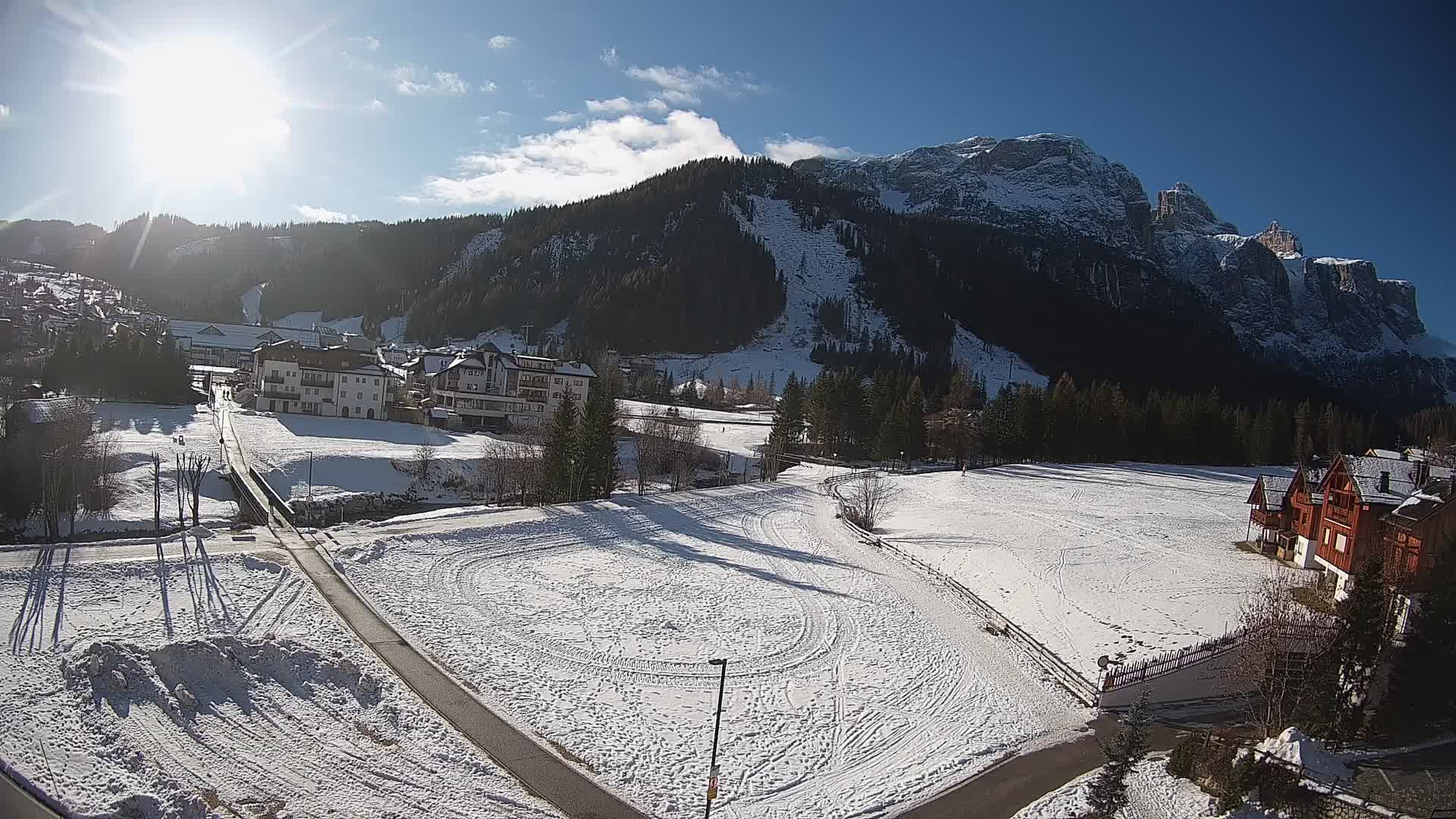 Live cam Corvara | Vues spectaculaires sur le groupe Sella