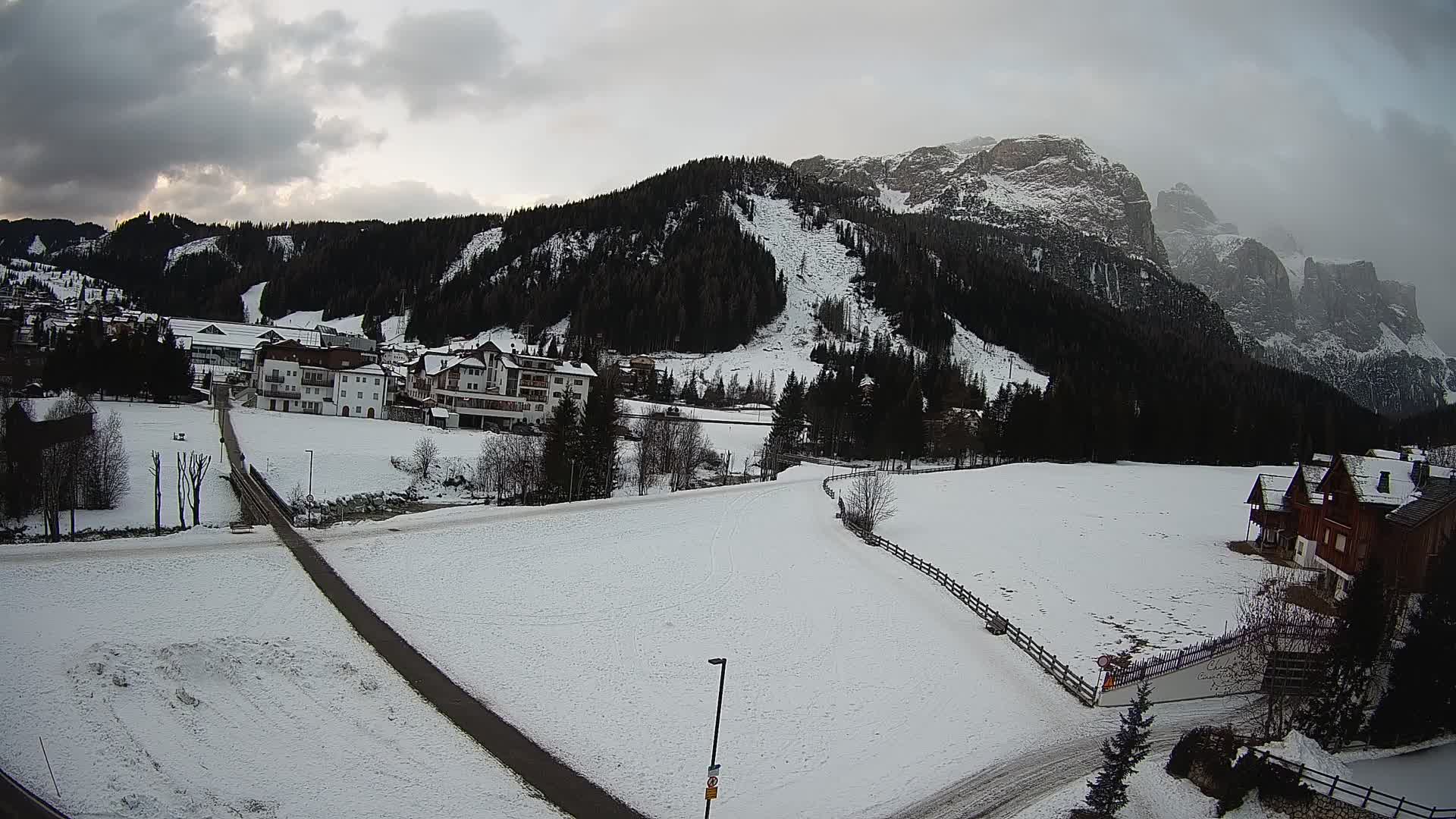 Corvara webcam | Spektakuläre Ausblicke auf die Sellagruppe