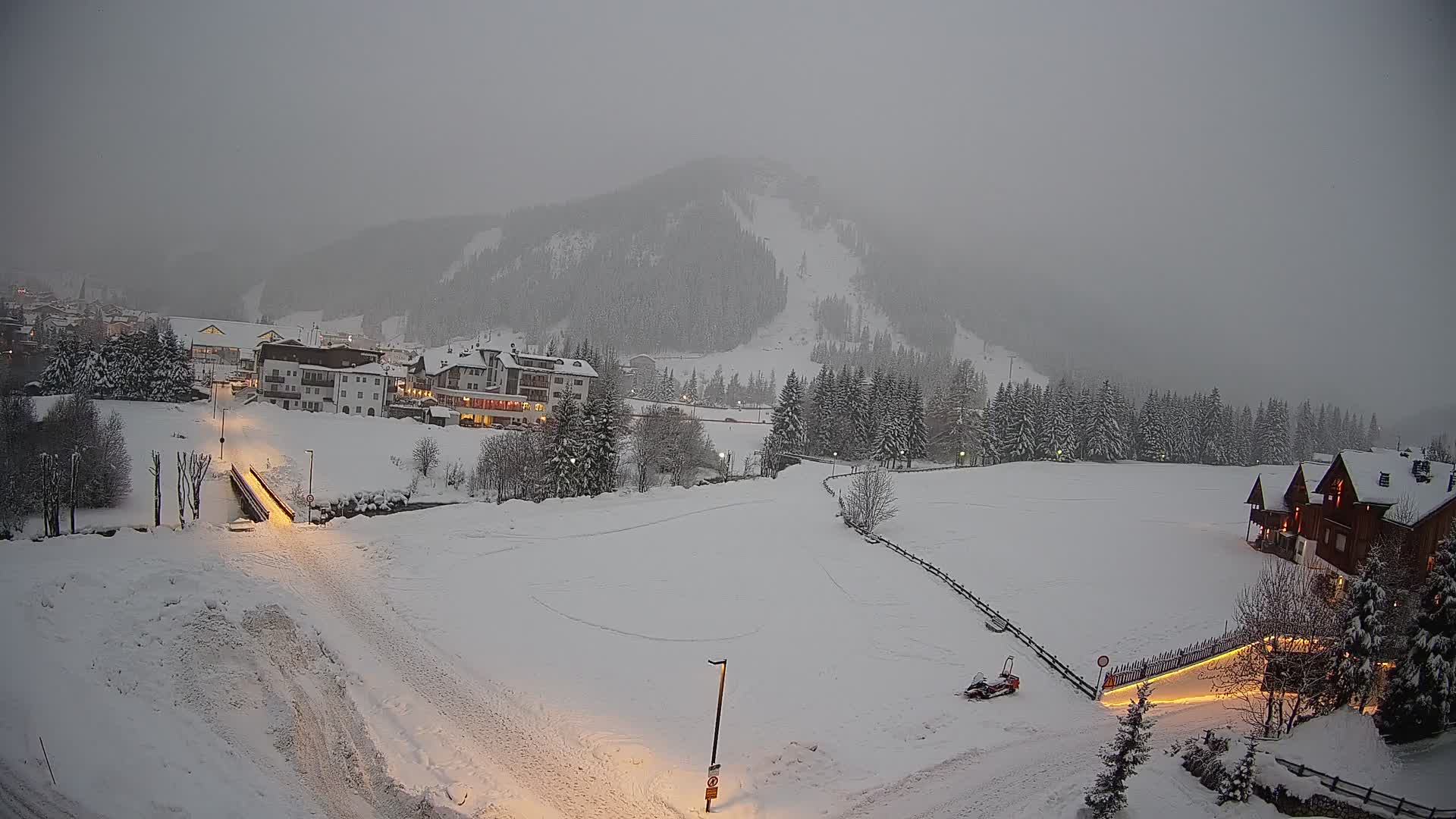 Live cam Corvara | Vues spectaculaires sur le groupe Sella