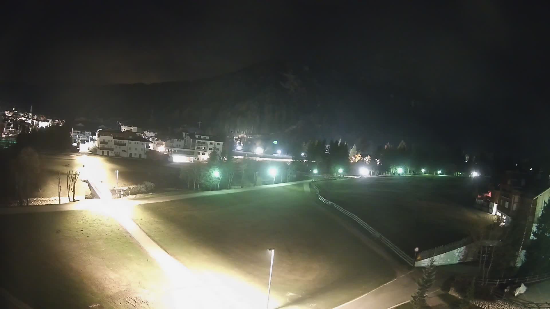 Live cam Corvara | Vues spectaculaires sur le groupe Sella
