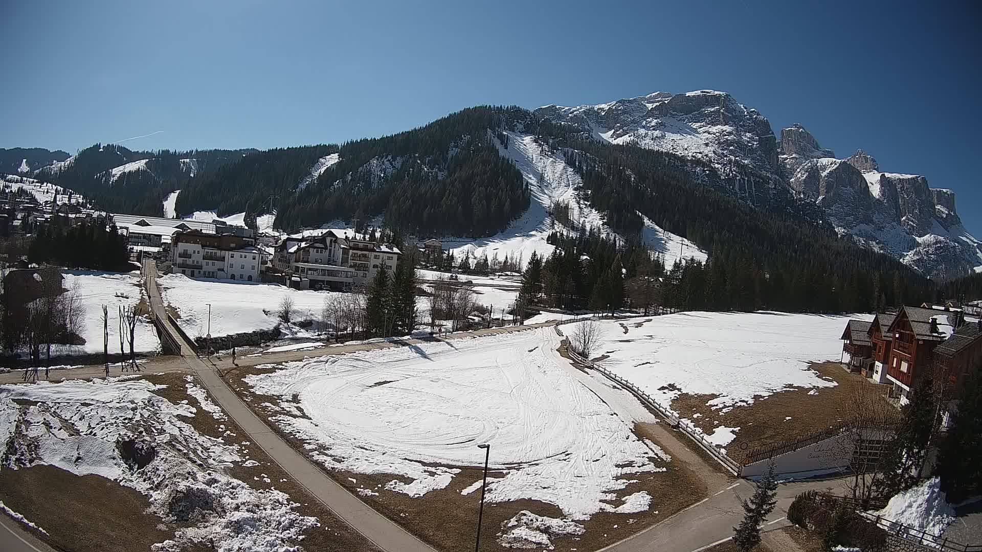 Corvara webcam | Spektakuläre Ausblicke auf die Sellagruppe