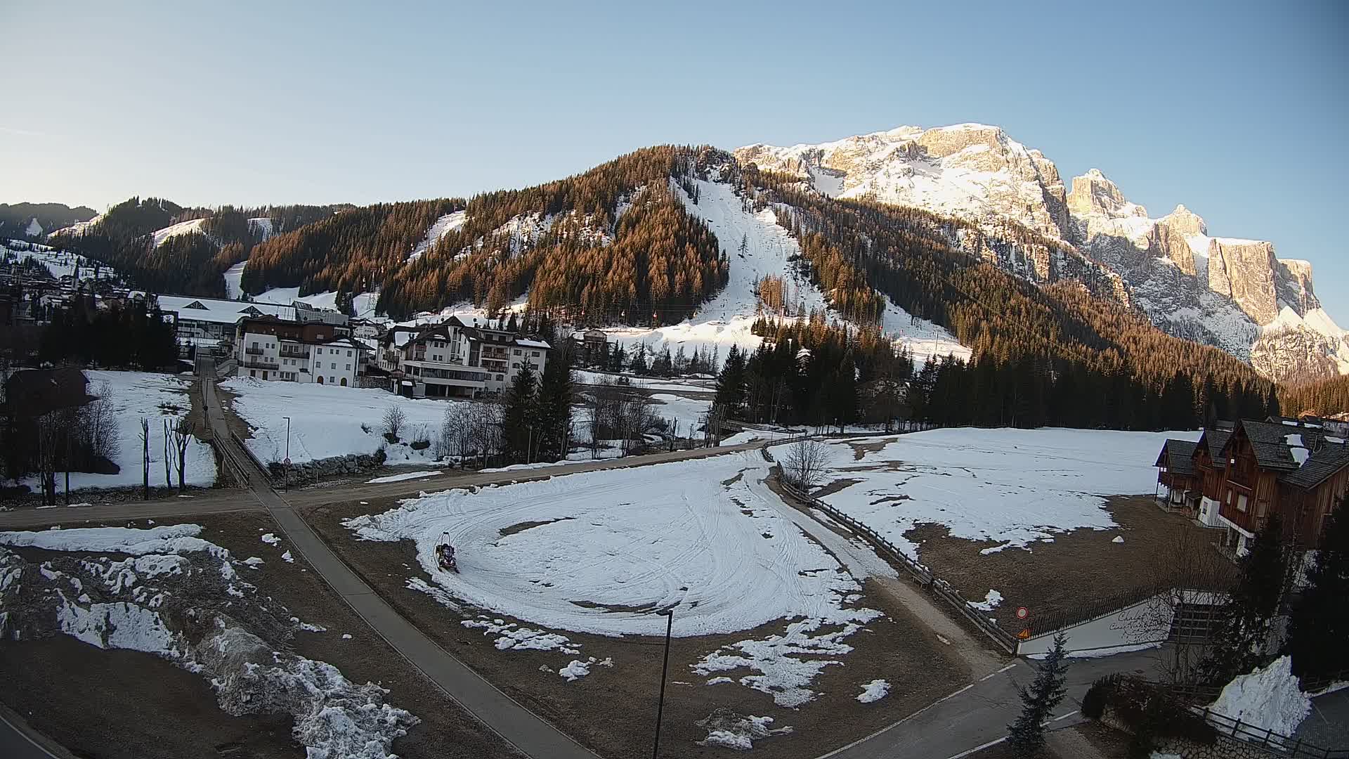 Corvara webcam | Spektakuläre Ausblicke auf die Sellagruppe