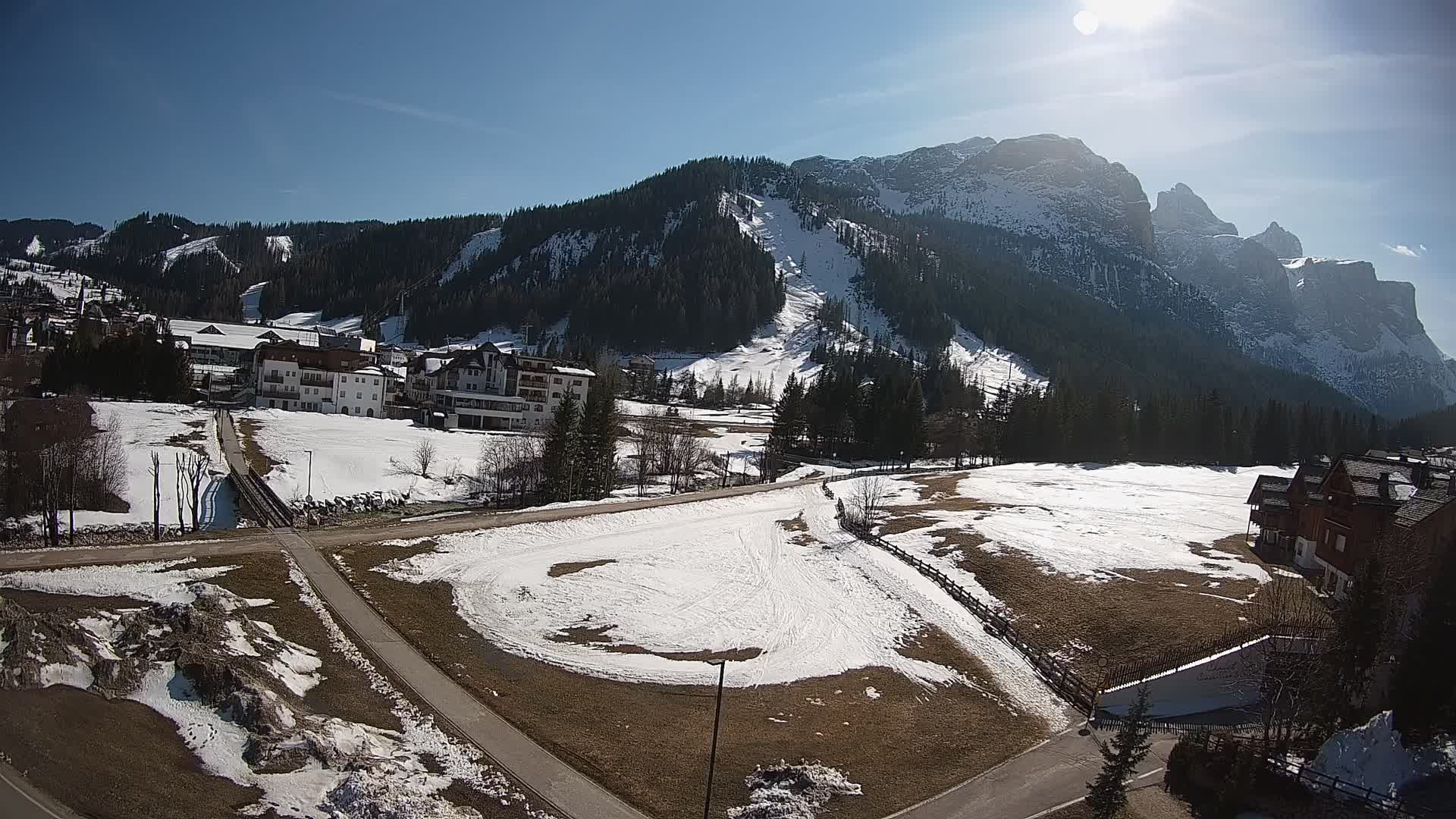 Webcam Corvara in Badia: Spectacular Views of the Sella Group