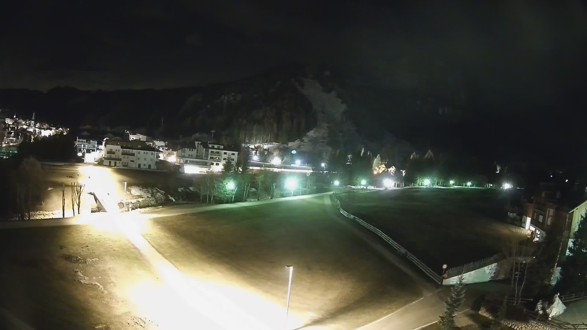Webcam Corvara in Badia: Spectacular Views of the Sella Group