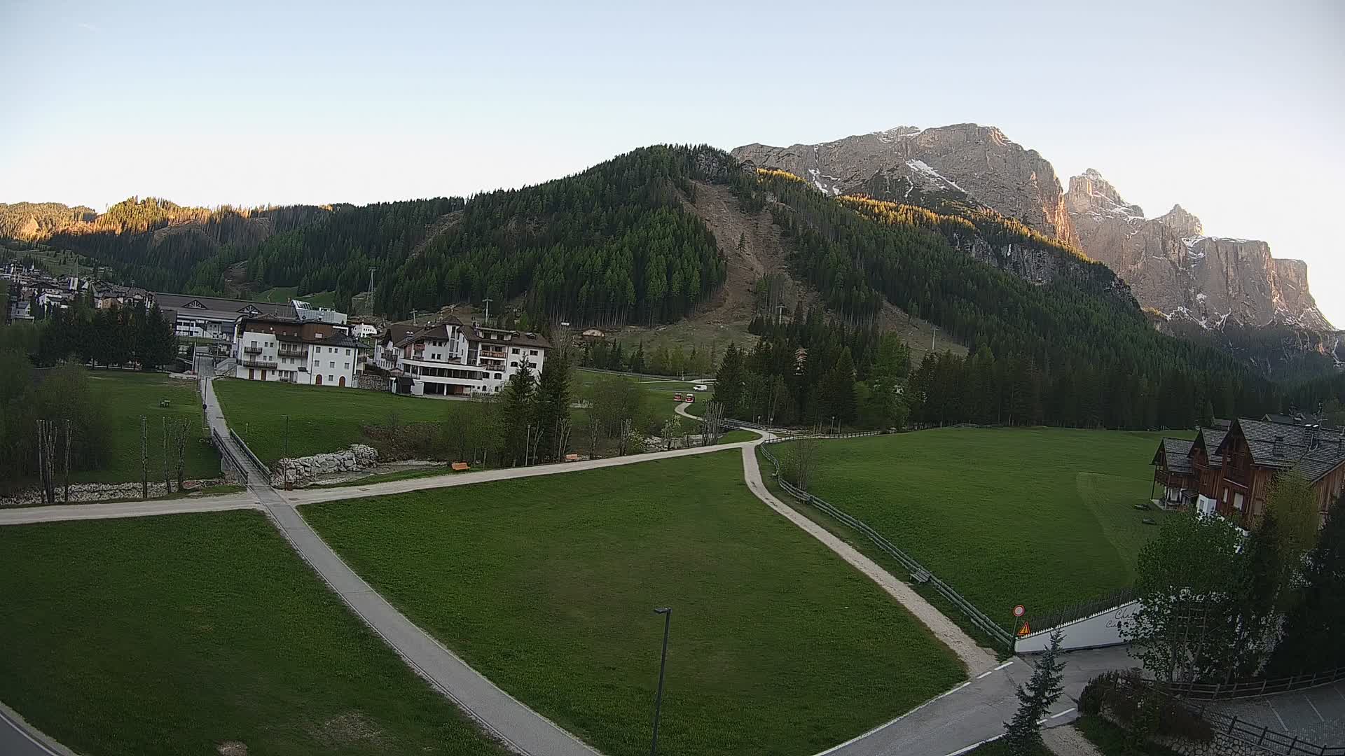 Webcam Corvara | Vista spettacolare Gruppo del Sella