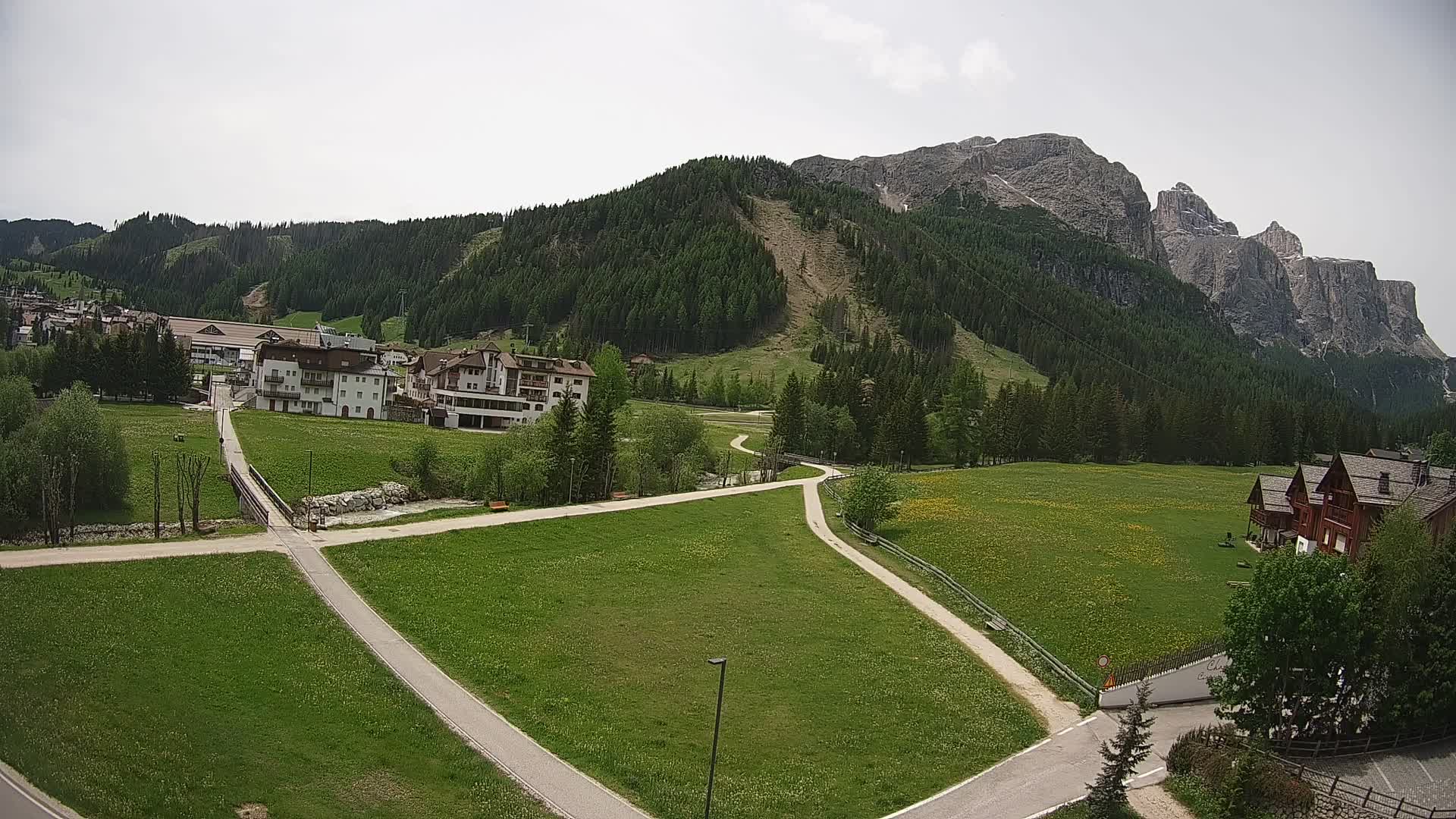 Webcam Corvara in Badia: Spectacular Views of the Sella Group