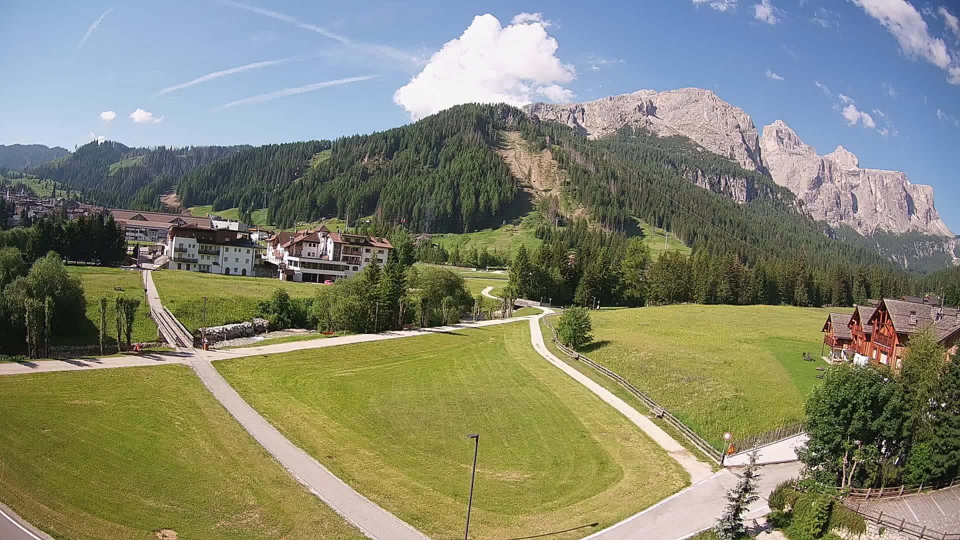 Corvara webcam | Spektakuläre Ausblicke auf die Sellagruppe