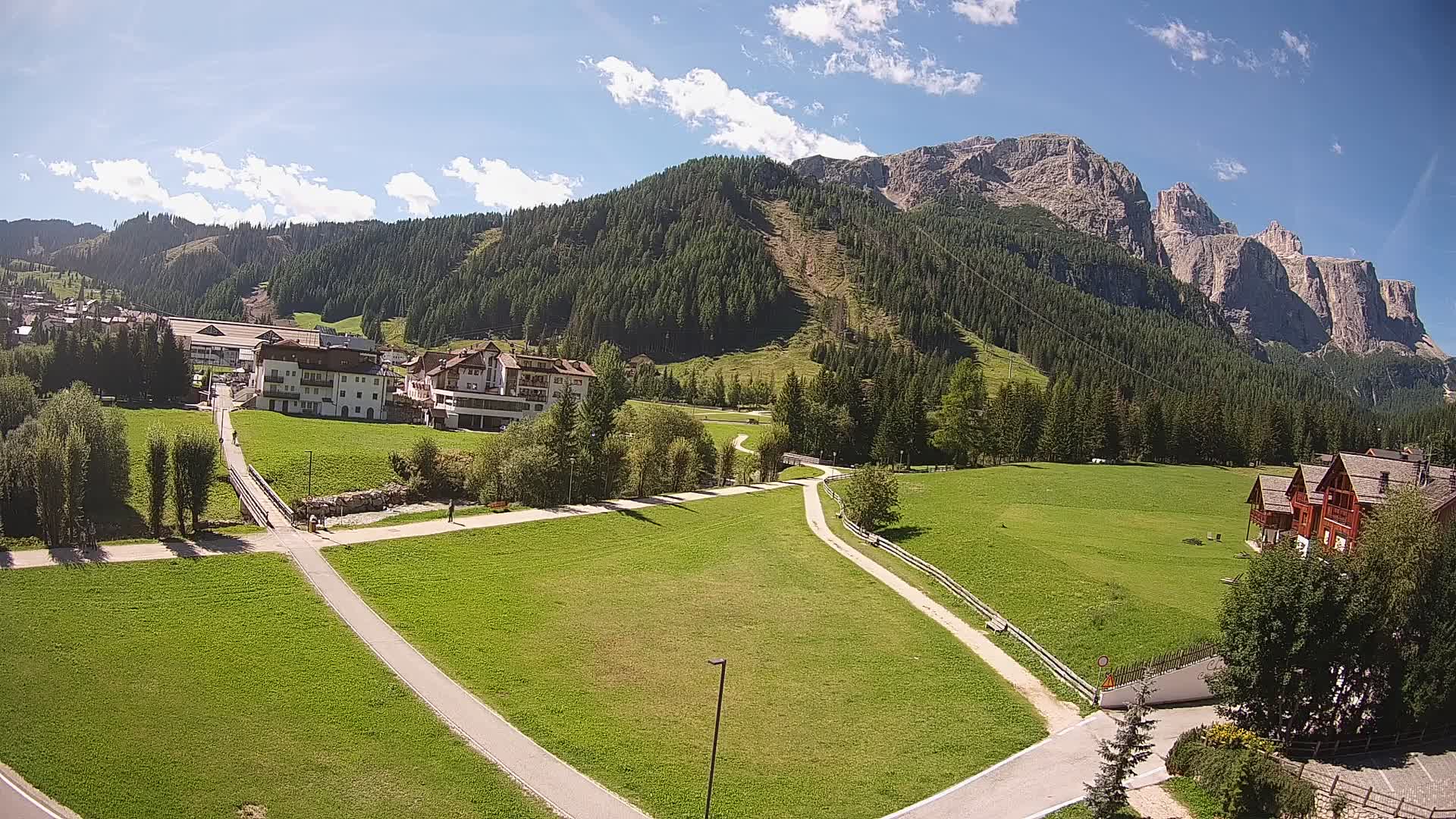 Corvara webcam | Spektakuläre Ausblicke auf die Sellagruppe