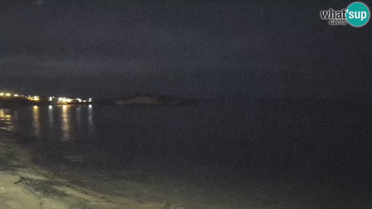 Sarchittu spletna kamera: Neposredni pogledi na osupljive plaže na Sardiniji, Italija