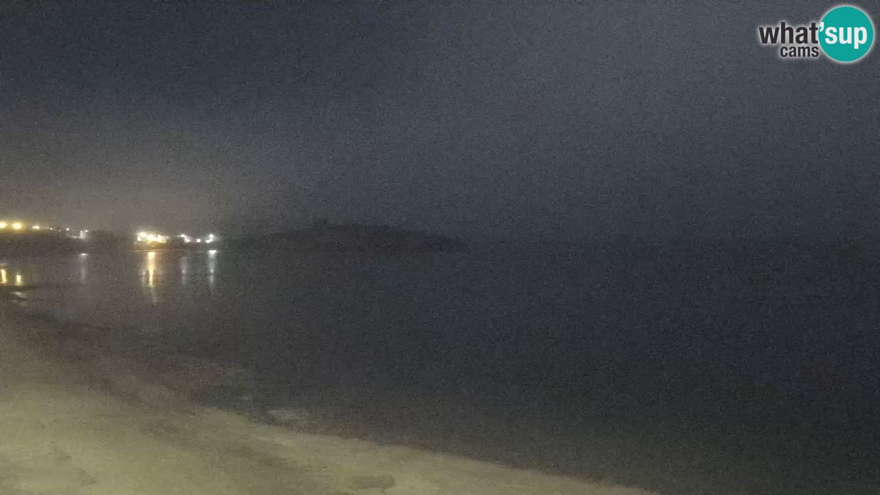 Sarchittu spletna kamera: Neposredni pogledi na osupljive plaže na Sardiniji, Italija