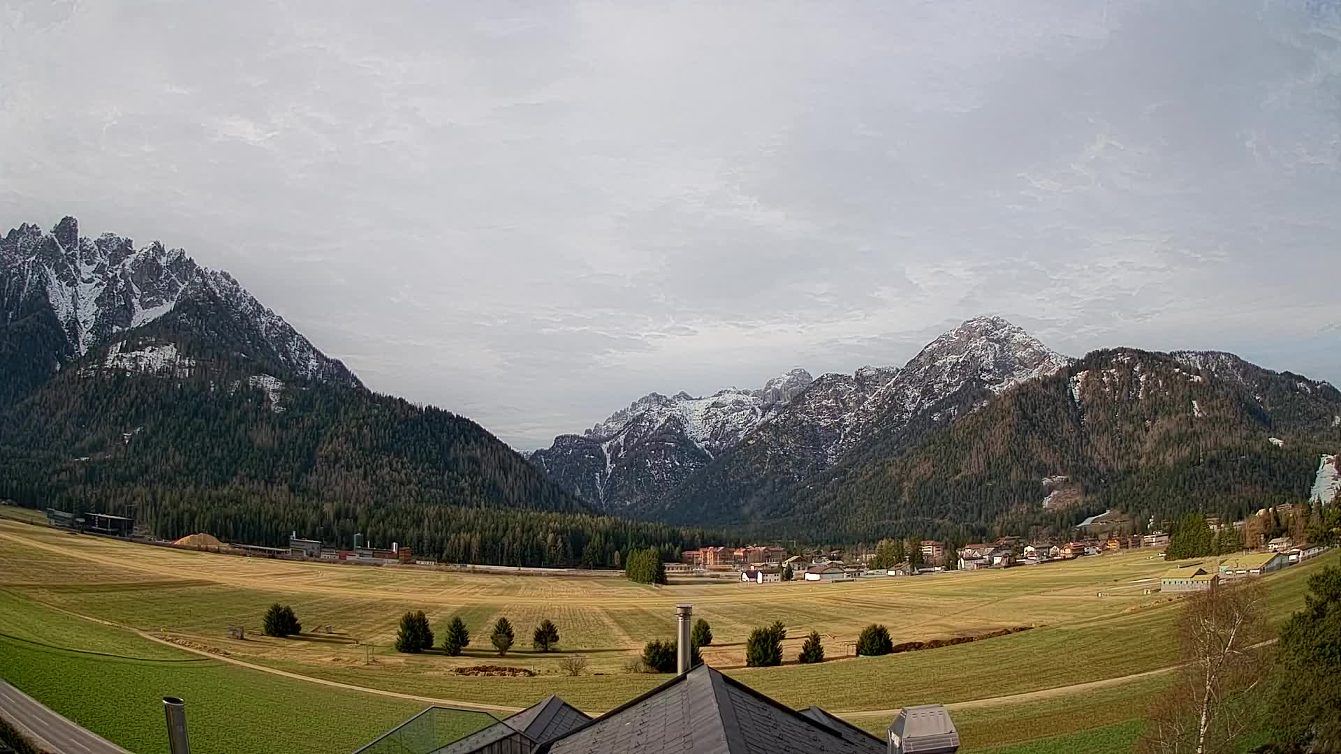 Webcam Toblach Dolomites – View from Hotel Rosengarten