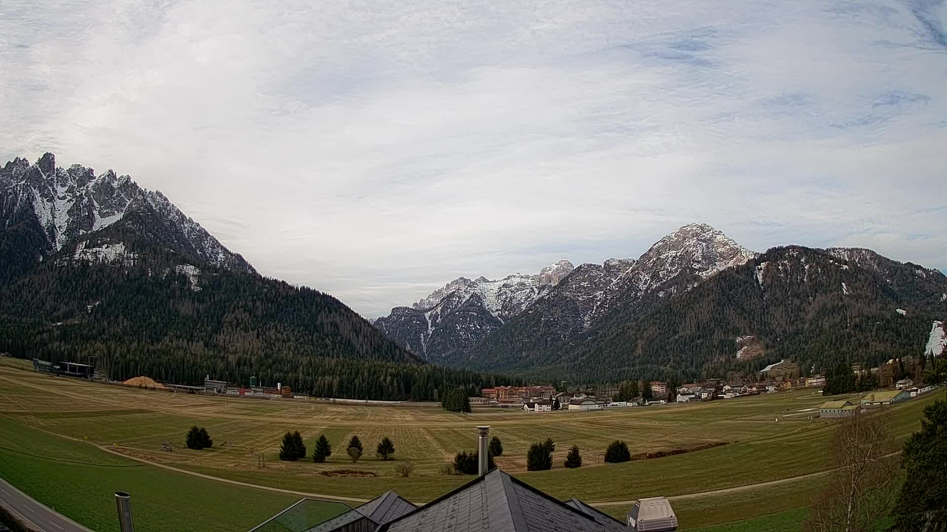 Webcam Toblach Dolomites – View from Hotel Rosengarten