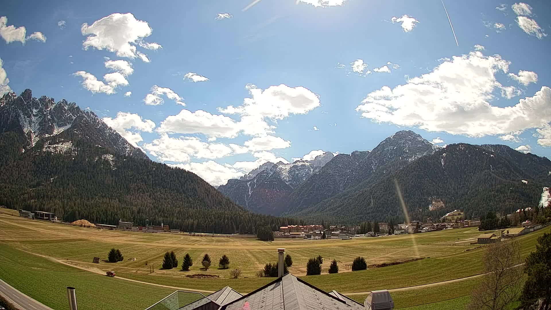 Webcam Toblach Dolomites – View from Hotel Rosengarten