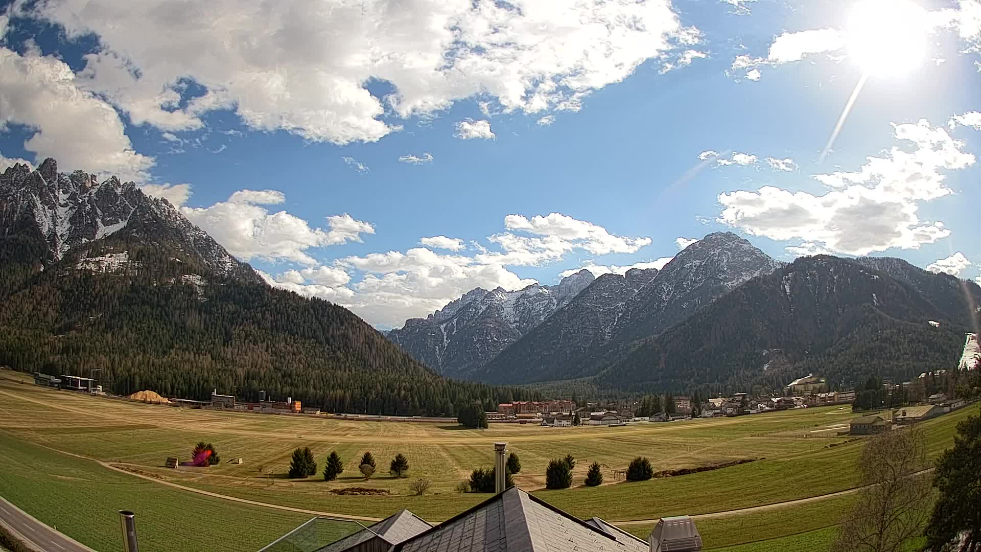 Webcam Toblach Dolomites – View from Hotel Rosengarten