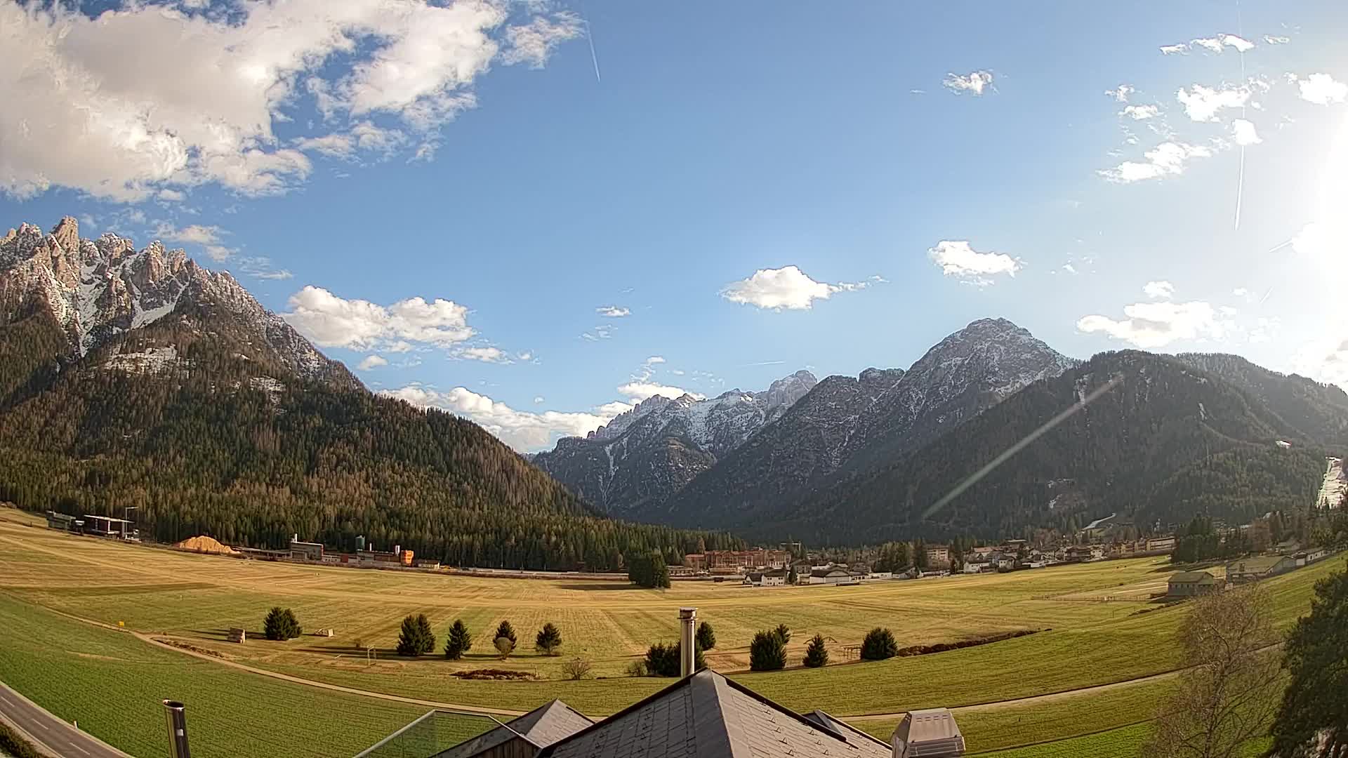 Webcam Toblach Dolomites – View from Hotel Rosengarten
