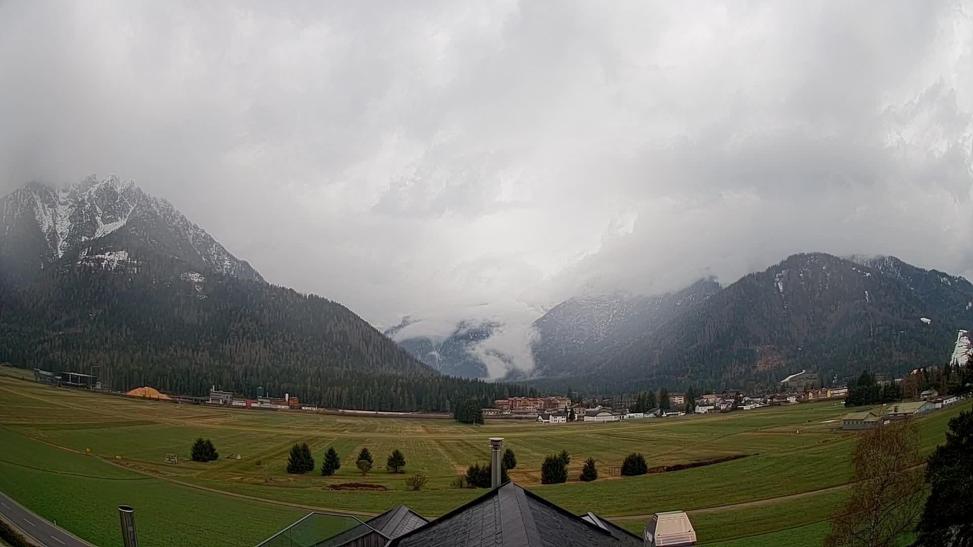 Webcam Toblach Dolomites – View from Hotel Rosengarten
