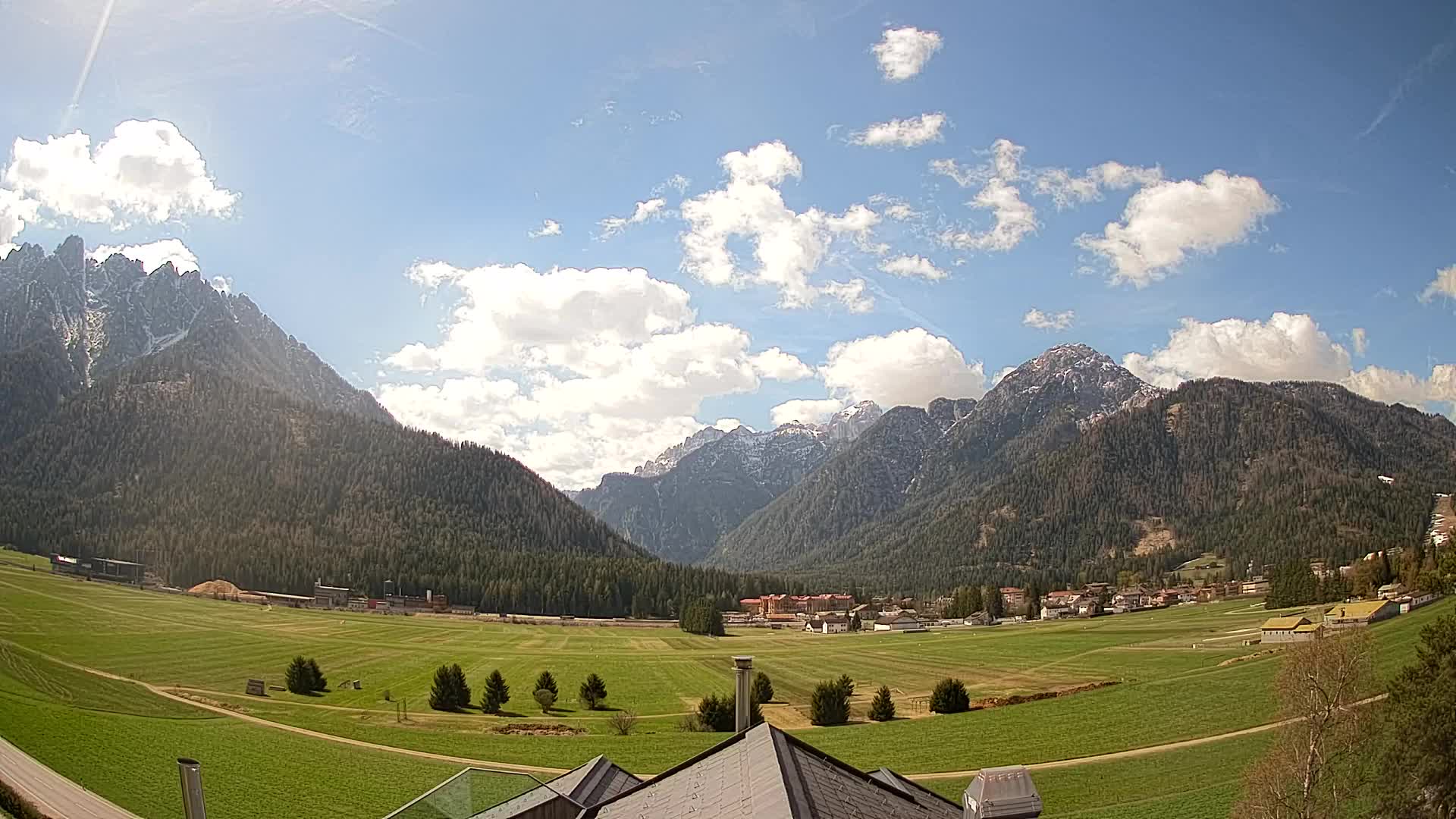 Webcam Toblach Dolomites – View from Hotel Rosengarten