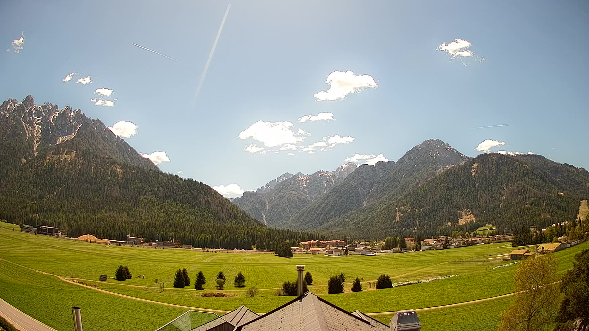 Webcam Toblach Dolomites – View from Hotel Rosengarten
