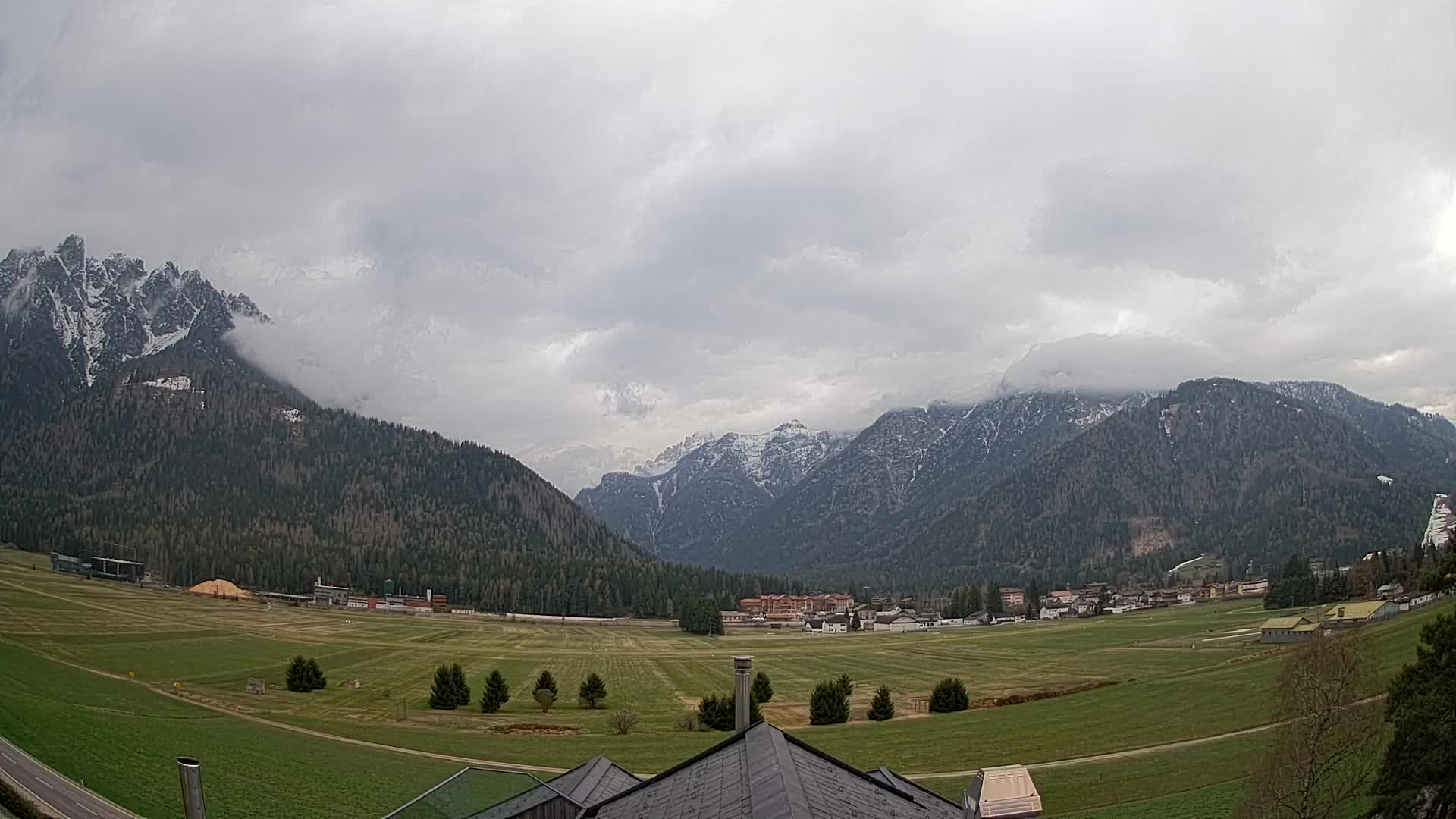 Webcam Dobbiaco Dolomiti – Vista dall’Hotel Rosengarten