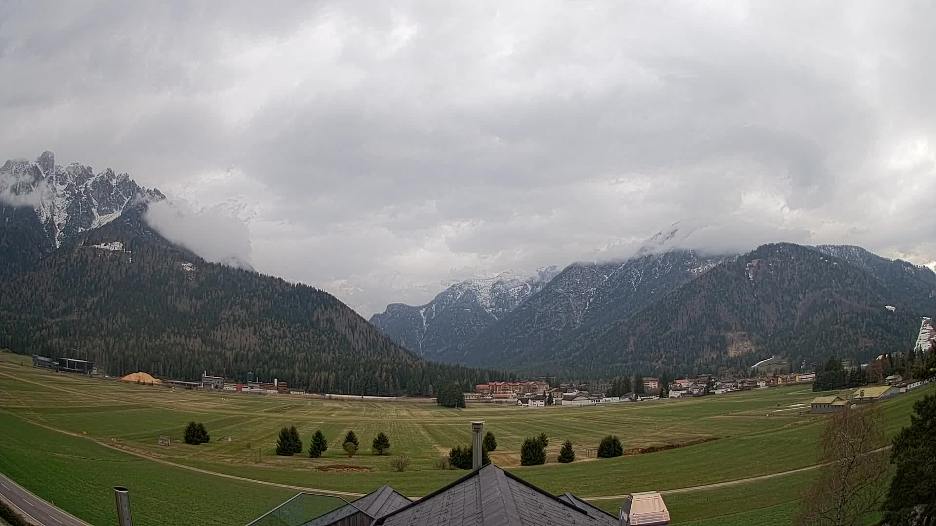 Webcam Dobbiaco Dolomiti – Vista dall’Hotel Rosengarten