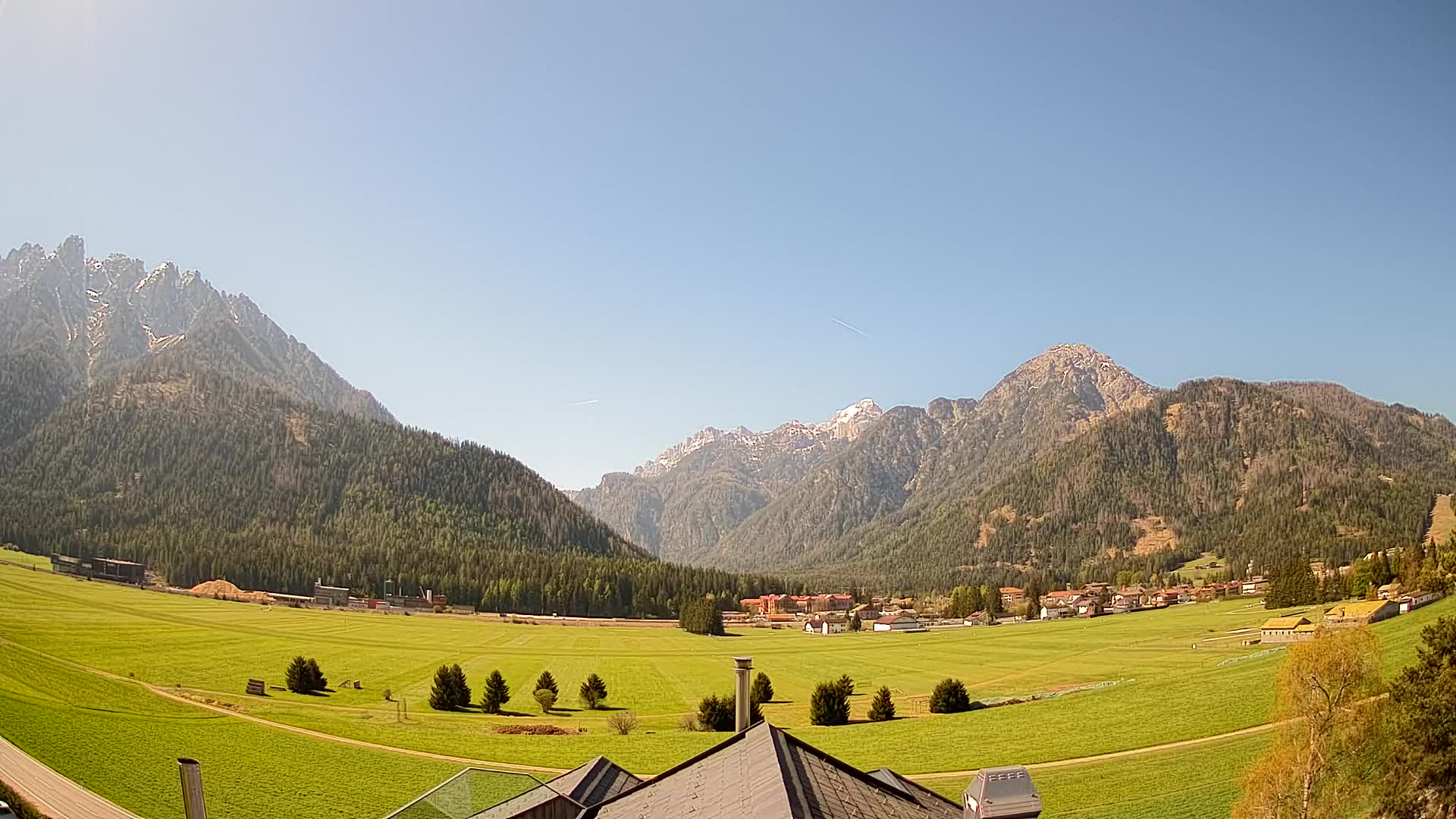 Webcam Toblach Dolomites – View from Hotel Rosengarten