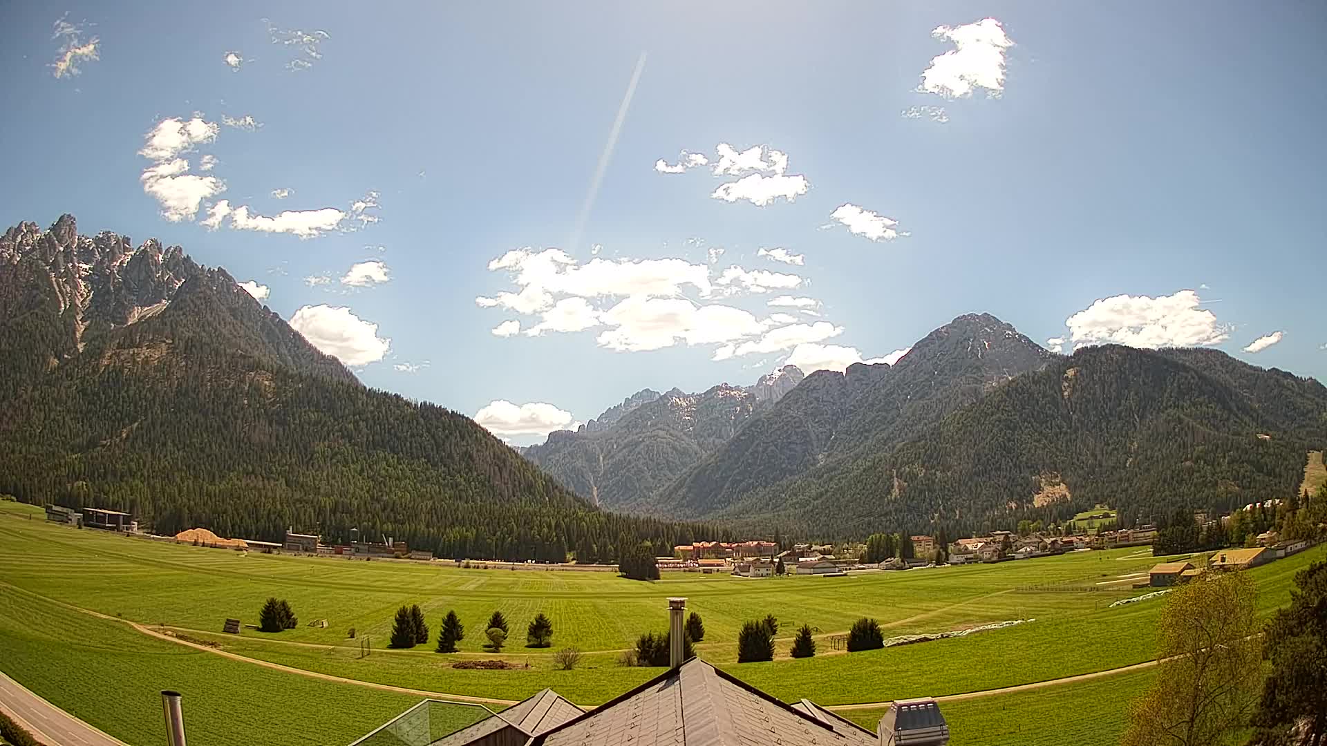 Webcam Toblach Dolomites – View from Hotel Rosengarten