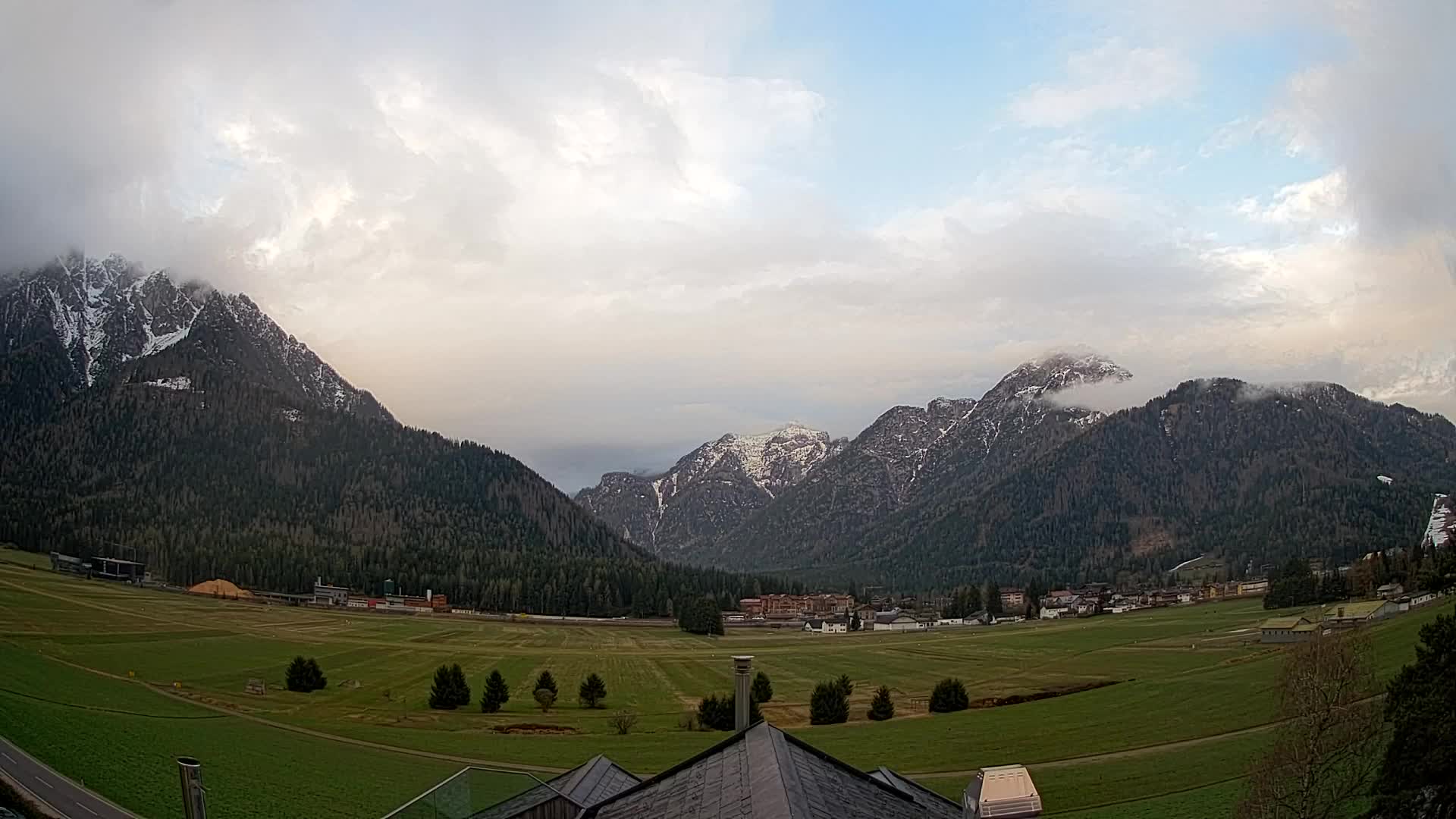 Webcam Dobbiaco Dolomiti – Vista dall’Hotel Rosengarten