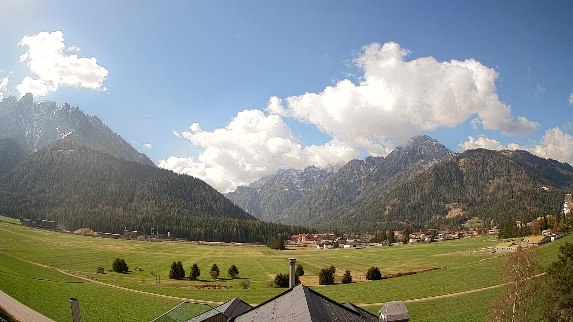 Webcam Dobbiaco Dolomiti – Vista dall’Hotel Rosengarten