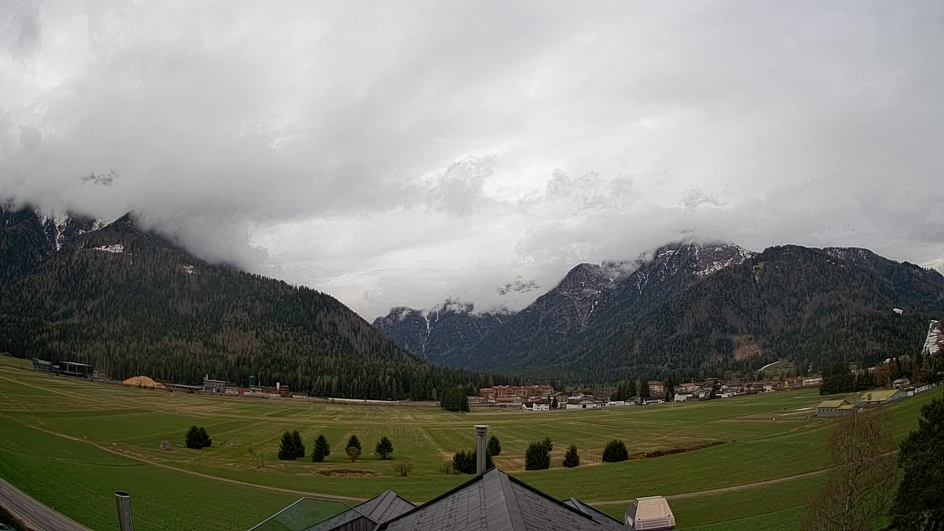 Webcam Dobbiaco Dolomiti – Vista dall’Hotel Rosengarten