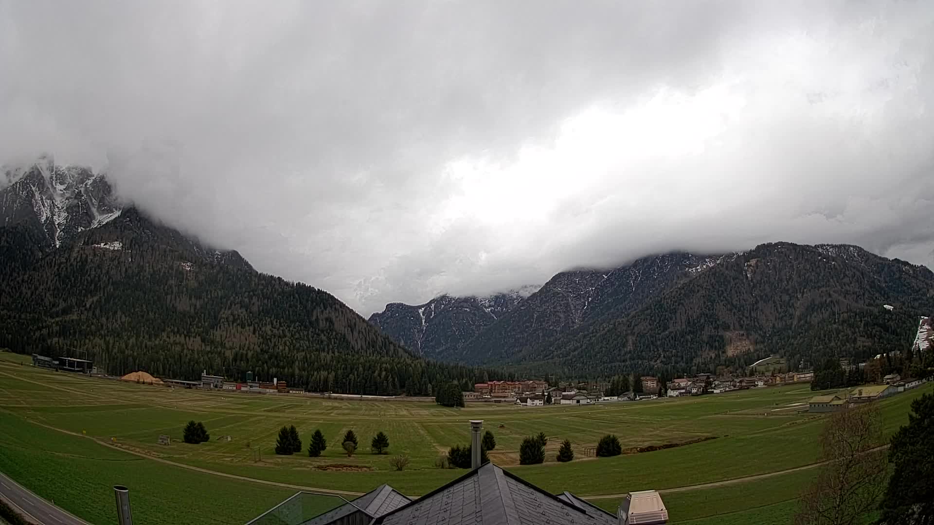 Webcam Dobbiaco Dolomiti – Vista dall’Hotel Rosengarten